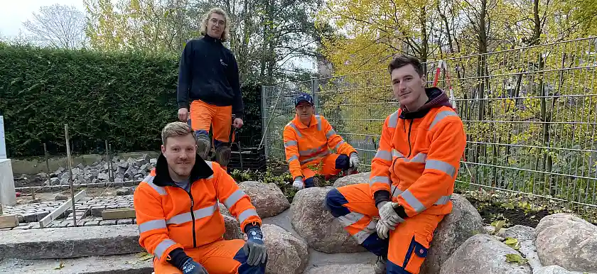 Gruppenbild an Spielfl&auml;che Kleine Weser